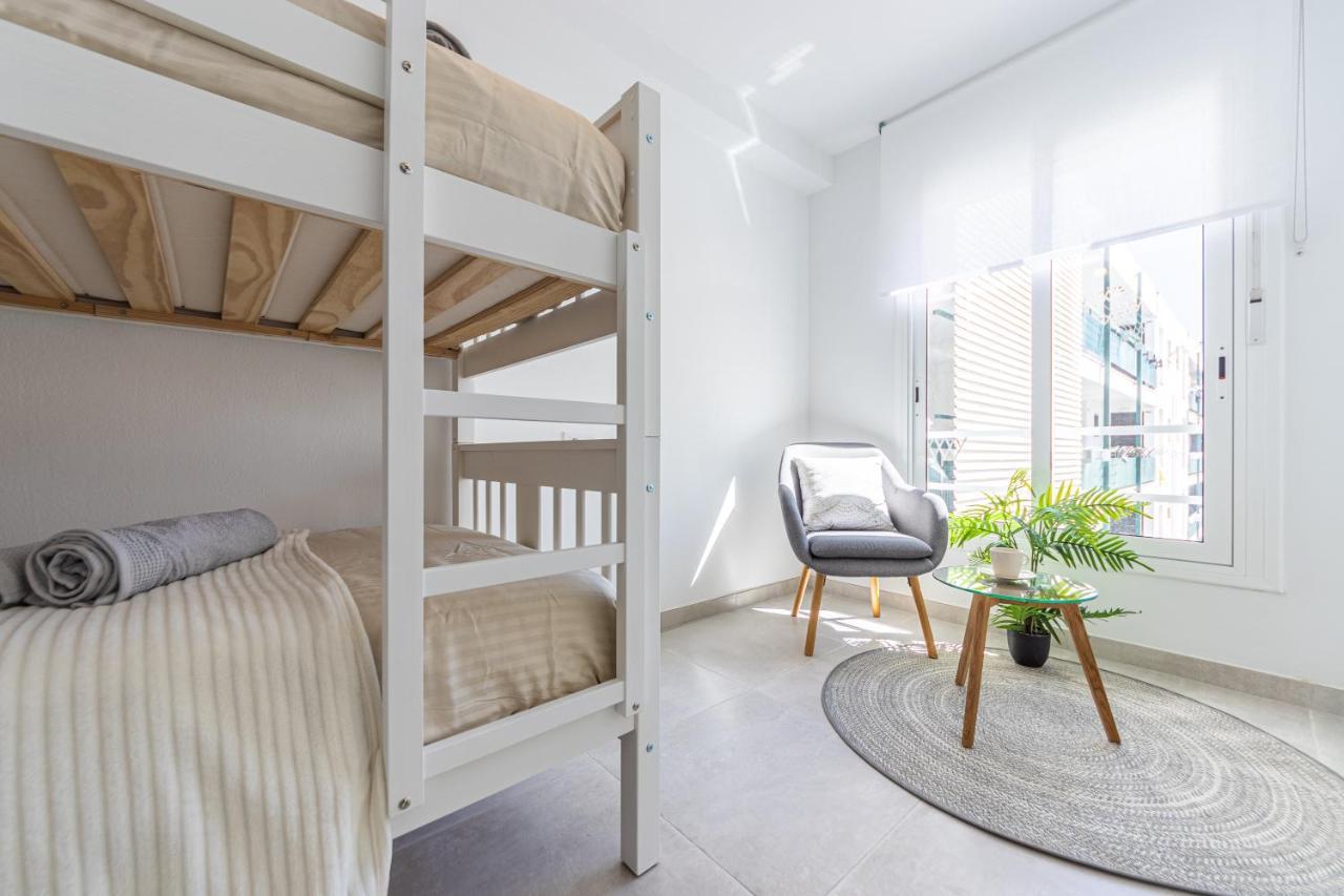 Boooom!!! Apartment With Swimming Pool サロウ エクステリア 写真